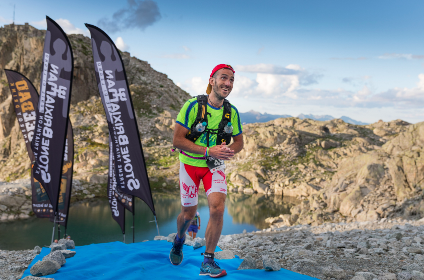 Emozionante StoneBrixiaMan,  torna l’extreme triathlon dal Lago d’Iseo al Passo Paradiso