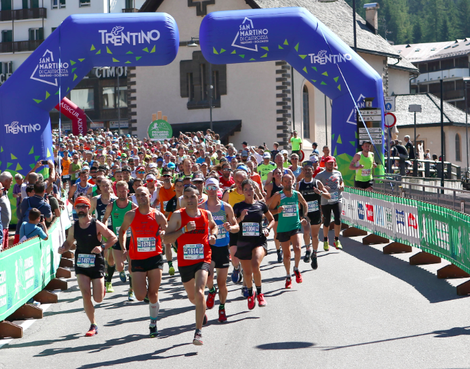 Fabio Ruga e Barbara Bani dominano la Primiero Dolomiti Marathon di 42 km