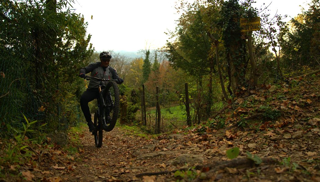 Trail Etiquette: regole d'oro per una convivenza tra e-mtb e natura