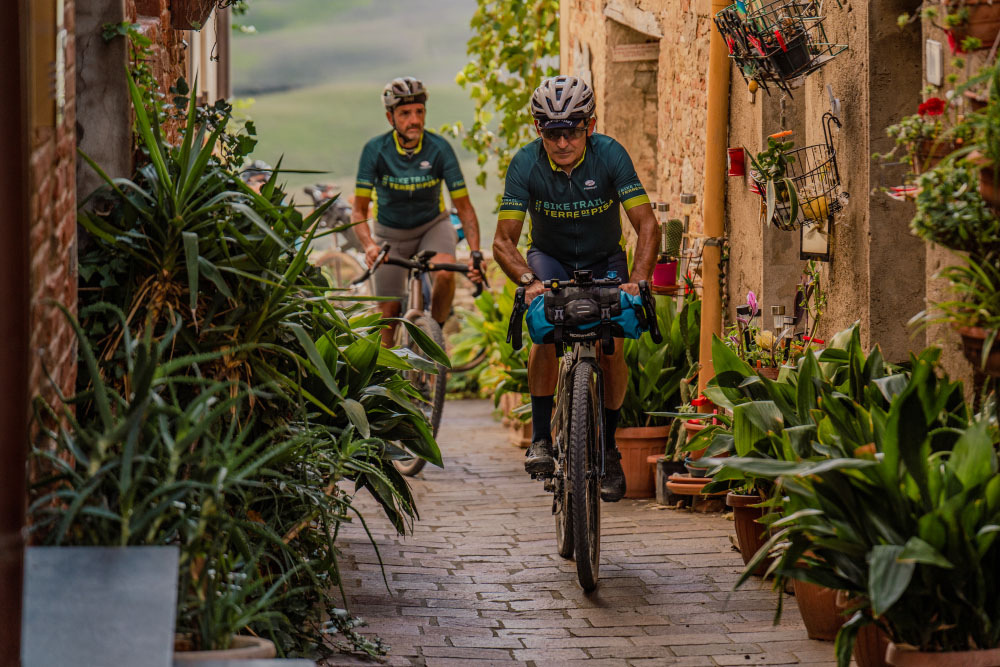 Terre di Pisa: un Bike Trail tra borghi, natura e avventura 