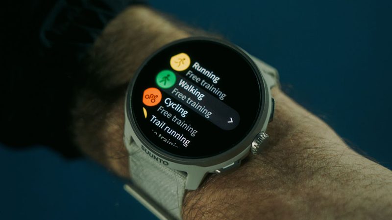 Suunto lancia un nuovo sportwatch dedicato ai runners: Suunto run