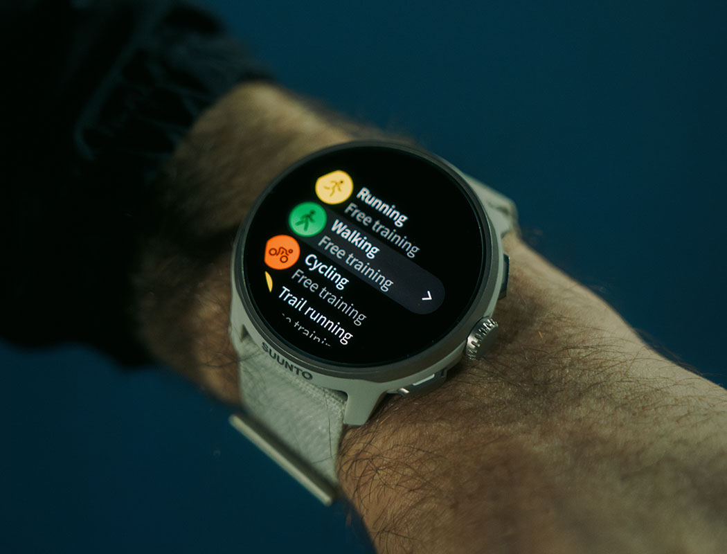 Suunto lancia un nuovo sportwatch dedicato ai runners: Suunto run
