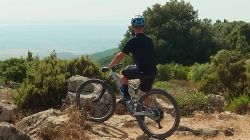 La Sardegna in MTB: un’avventura tra nuraghi, laghetti e panorami mozzafiato