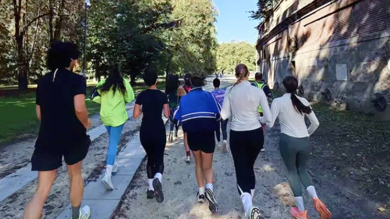 Correre in gruppo migliora le tue prestazioni? Ecco la risposta