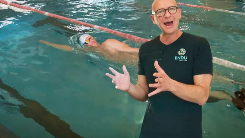 Triathlon: come nuotare senza affanno e salvare le gambe per la bici