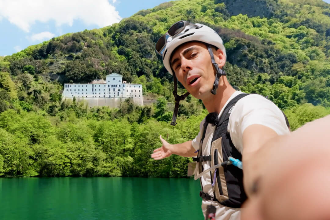 80 km in bici su un vulcano: alla scoperta della Basilicata segreta